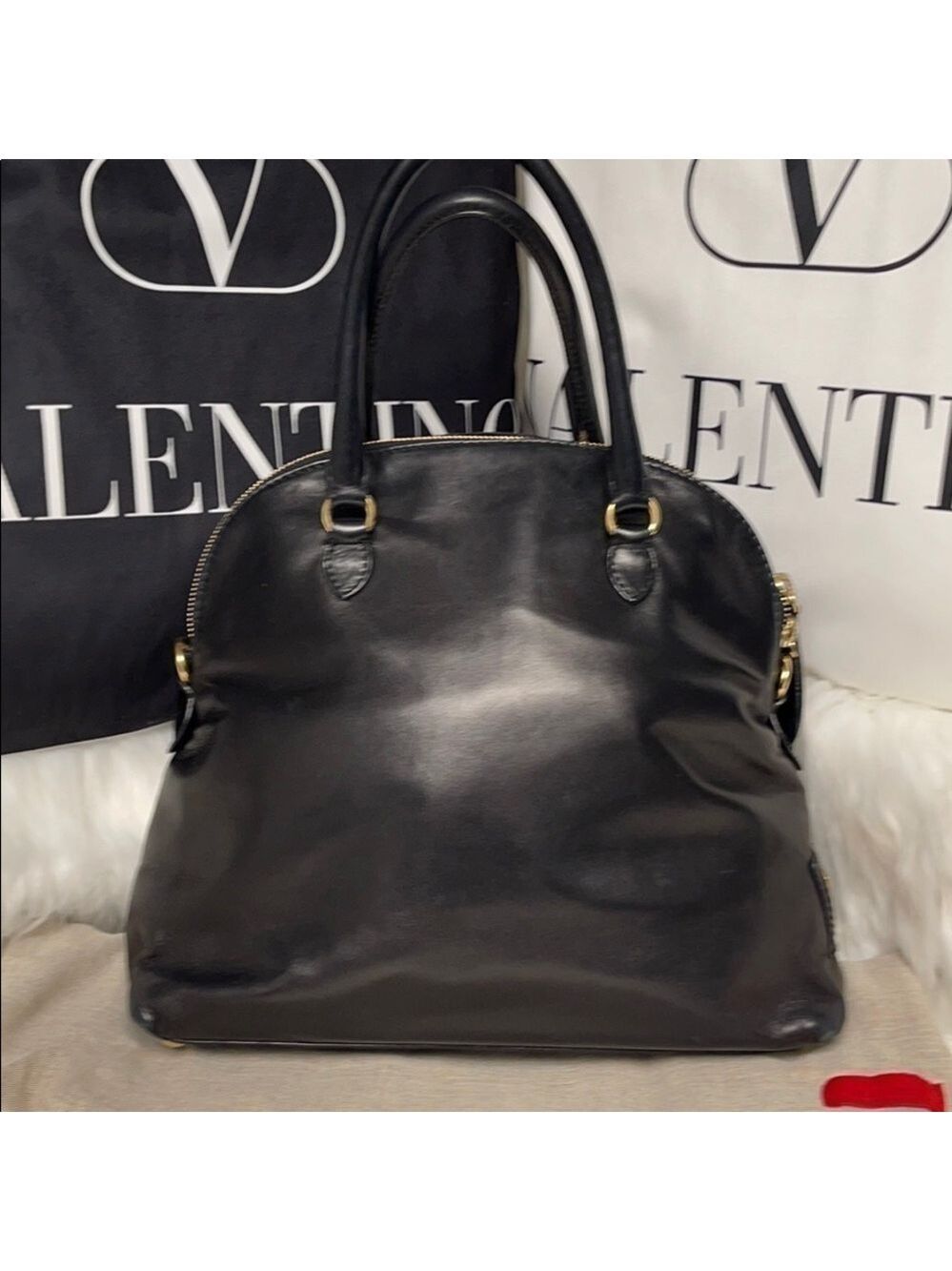 AUTHENTIC VALENTINO GARAVANI PETALE BLACK NAPPA LEATHER ROSETTE DOME BAG - Picture 7 of 14